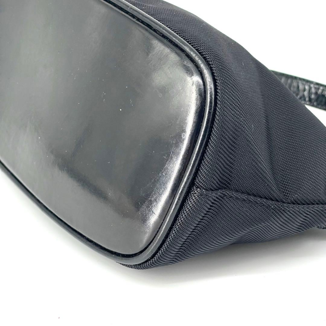 kicks08さん【専用】GUCCI グッチ アクセサリーポーチ