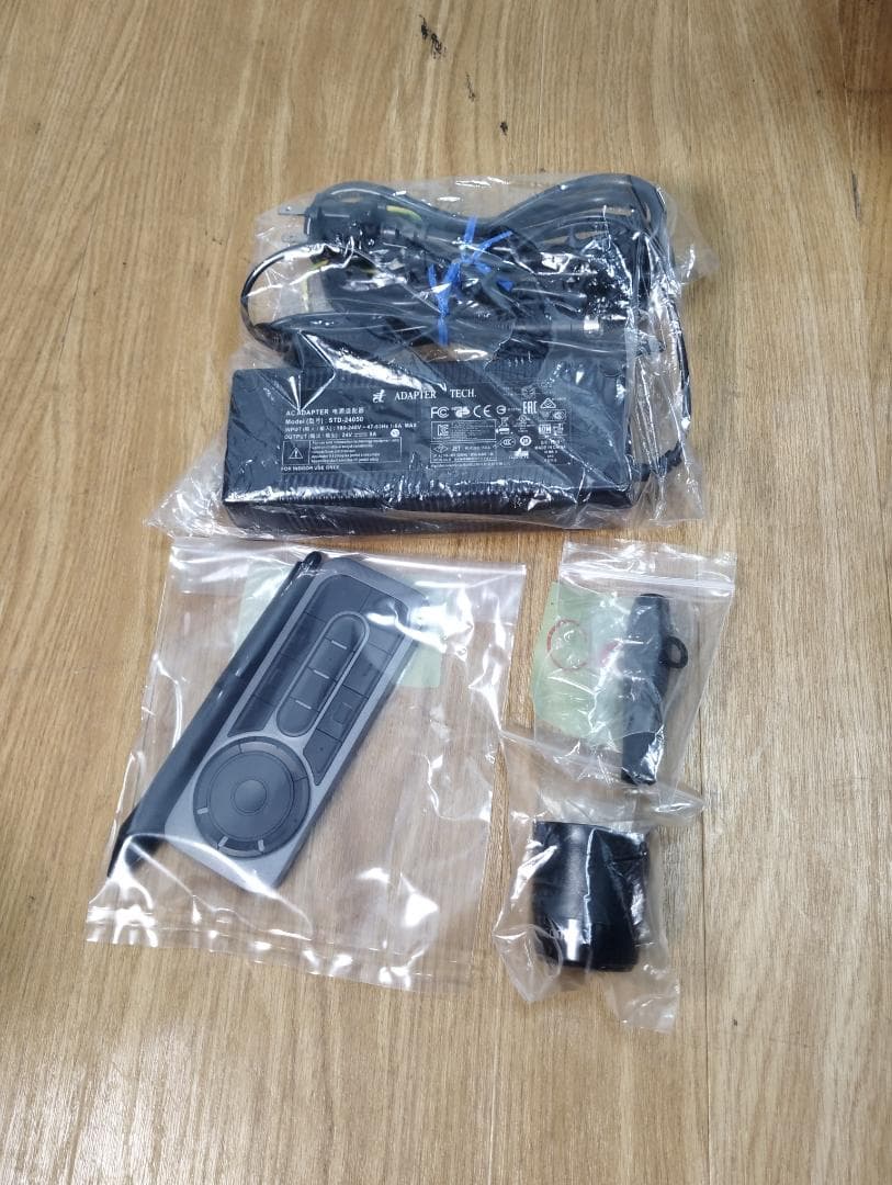 K☆1039 ワコム ペンタブレット CINTIQ 27QHD DTK-2700