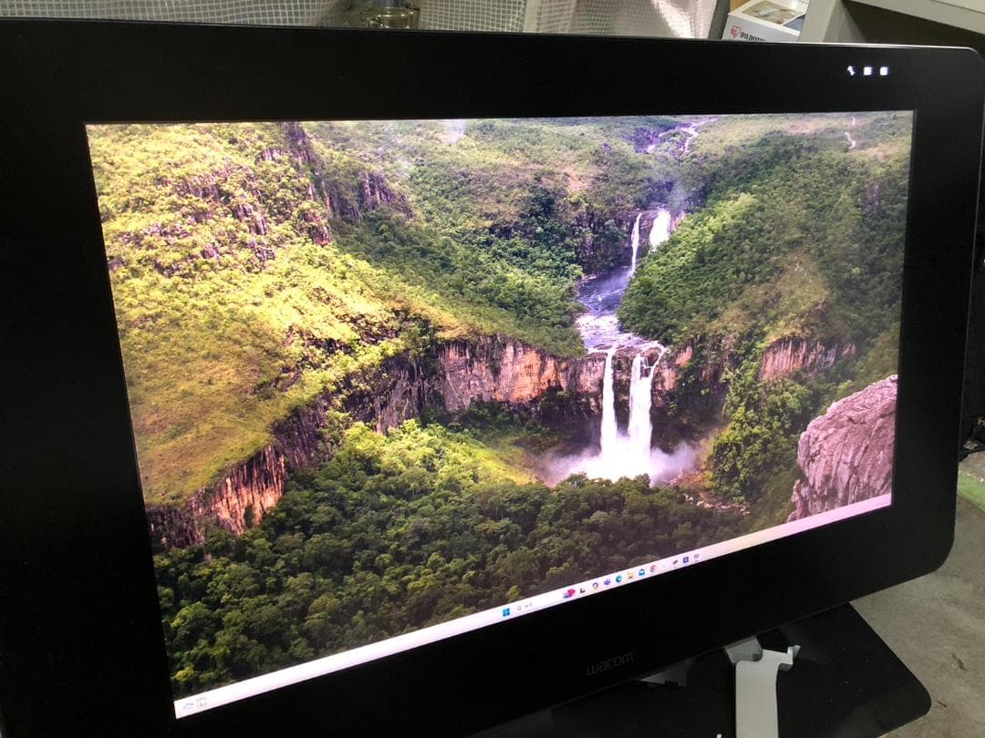 K☆1039 ワコム ペンタブレット CINTIQ 27QHD DTK-2700