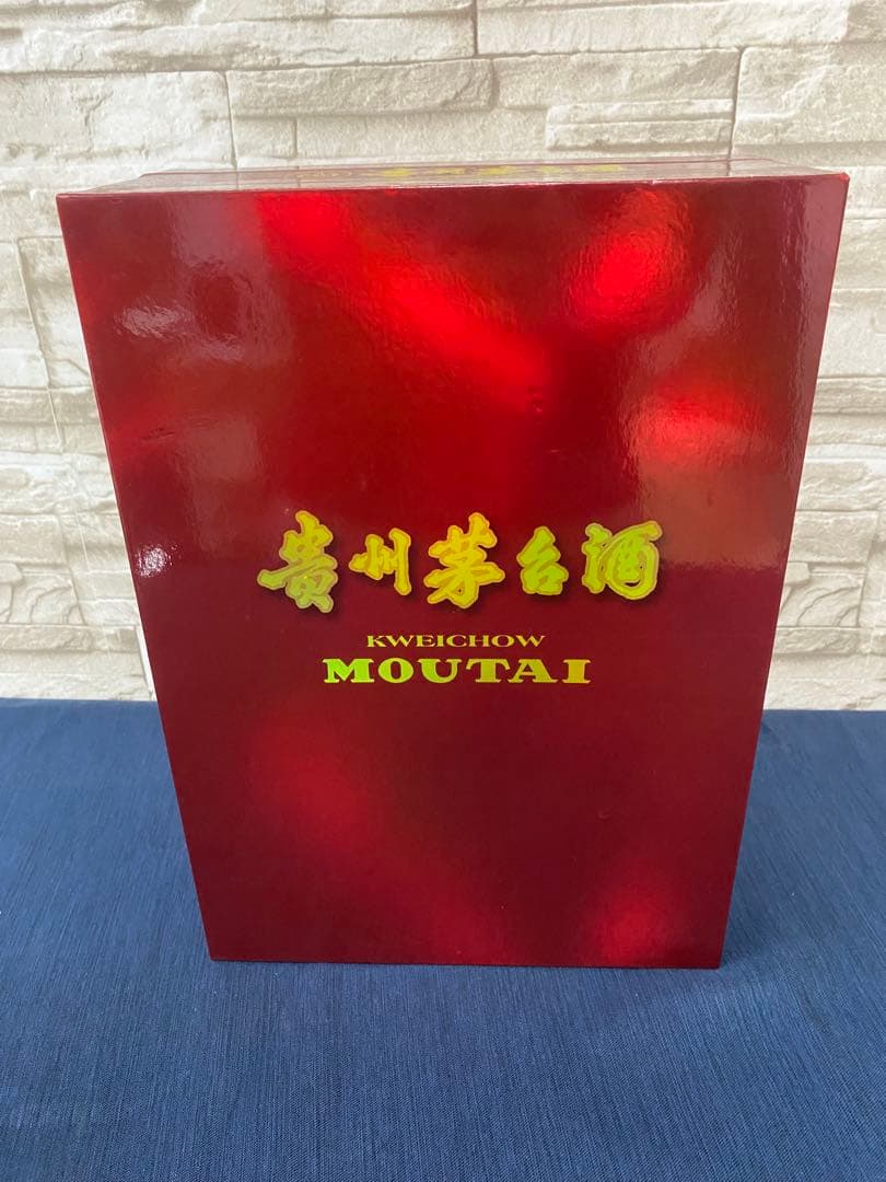 Moutai 500ml 赤色パッケージ　贵州茅台酒