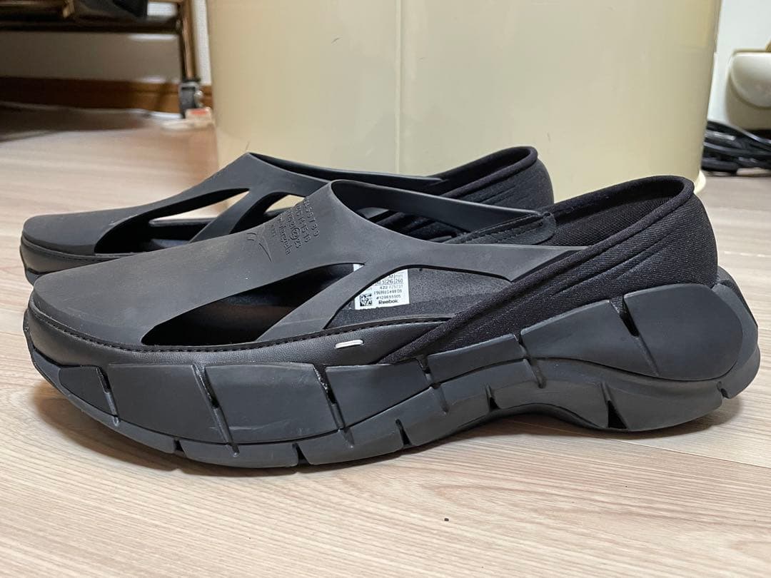 マルジェラ リーボック コラボ スリッポン サンダル ブラック26.0