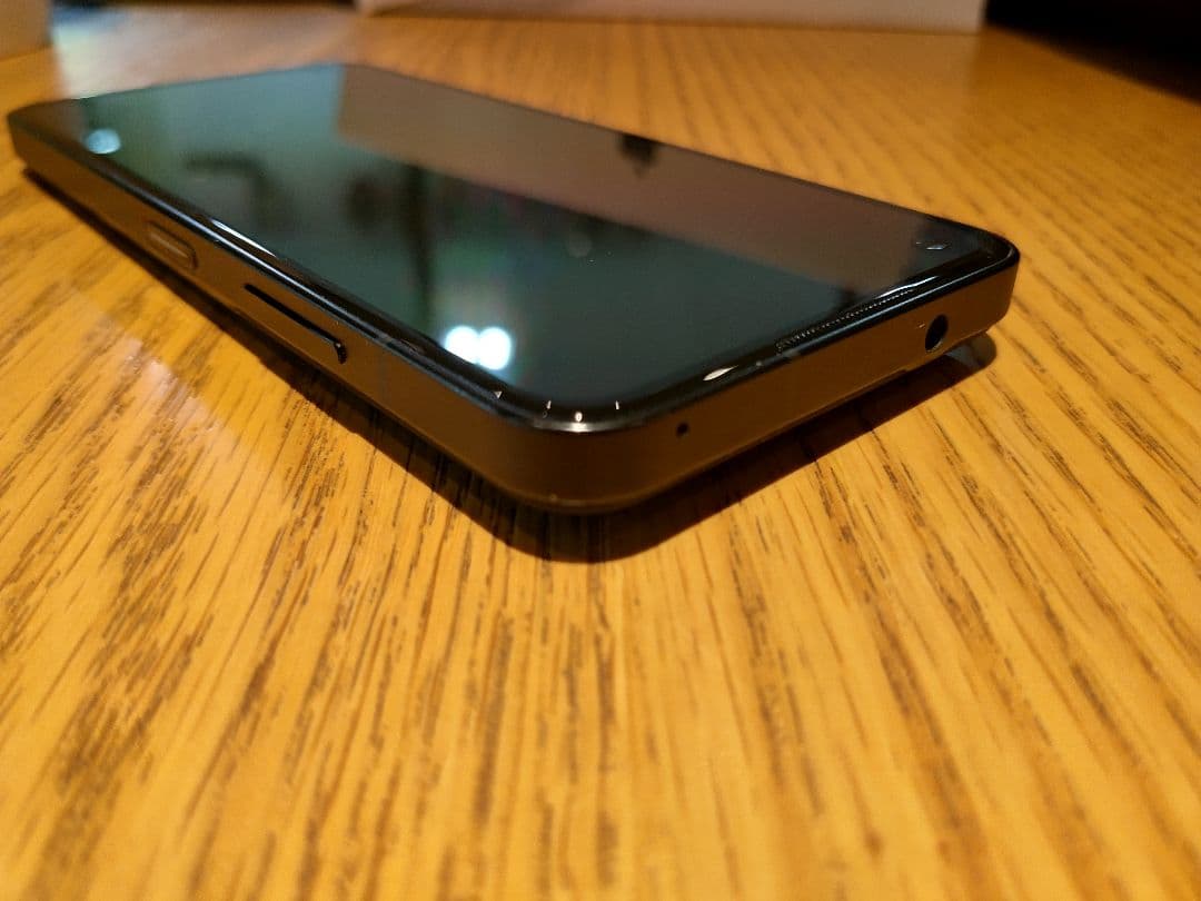 ASUS Zenfone 9 本体　RAM 16GB ROM 256GB