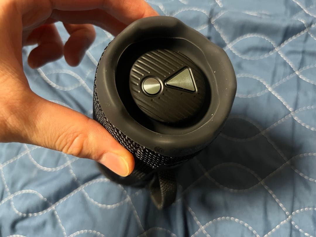 JBL Flip7 ブラック