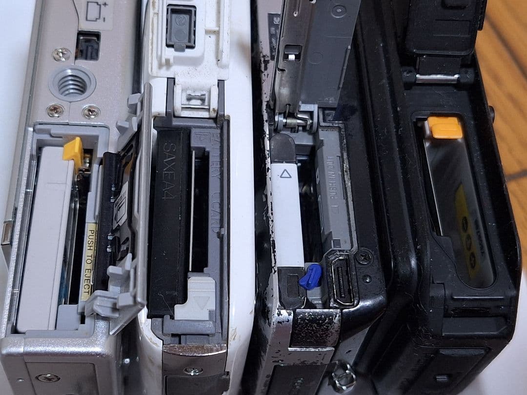 デジカメ多種4台まとめ売り完全故障品部品取りリペア専用❗使用不可