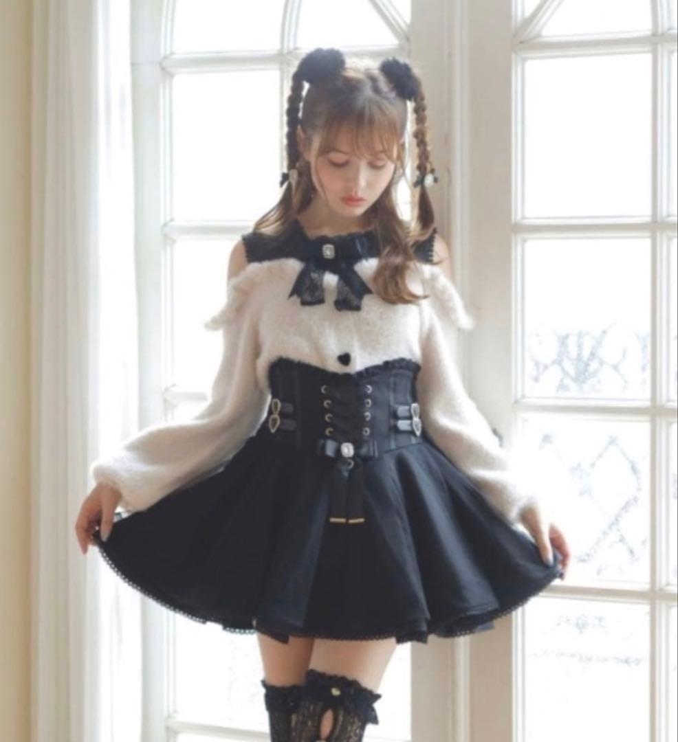 リズリサ レースアップコルセットライクスカパン LIZLISA