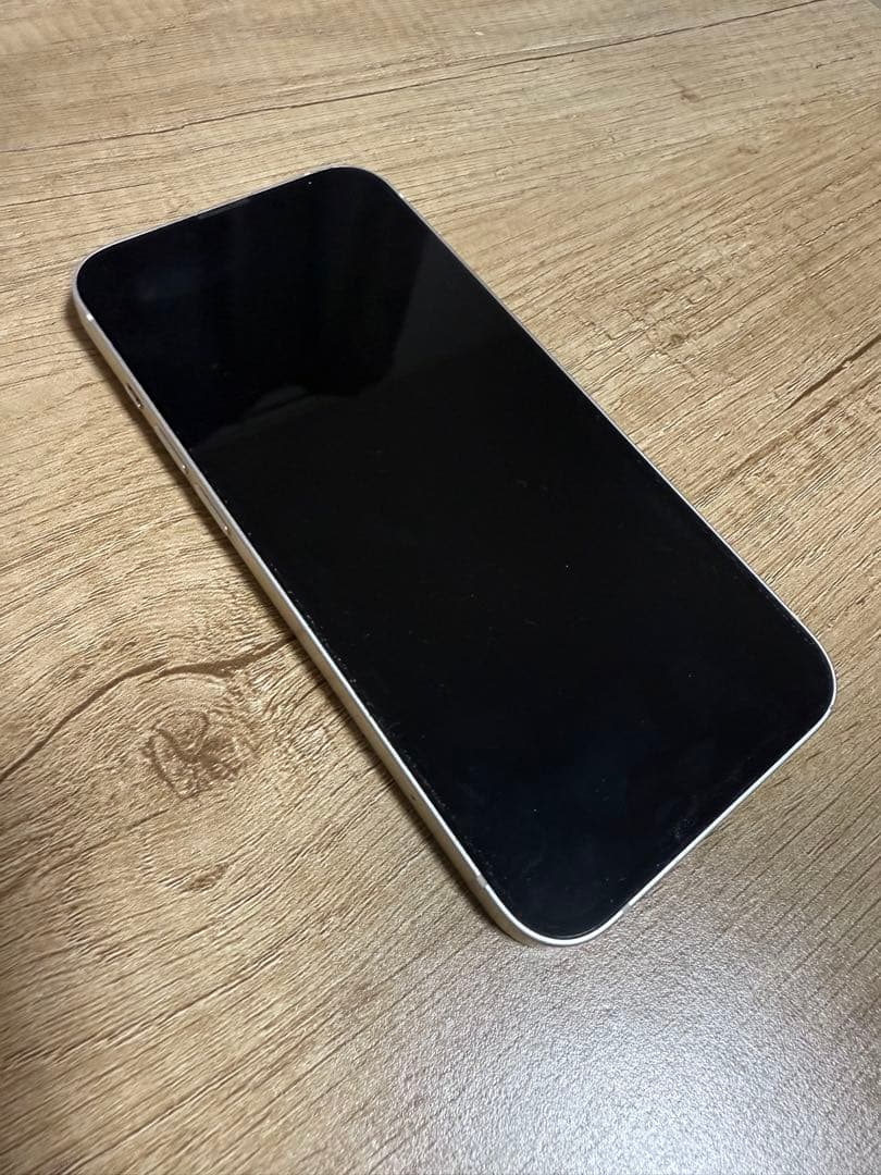 Apple iPhone 13 ホワイト 本体(海外版)