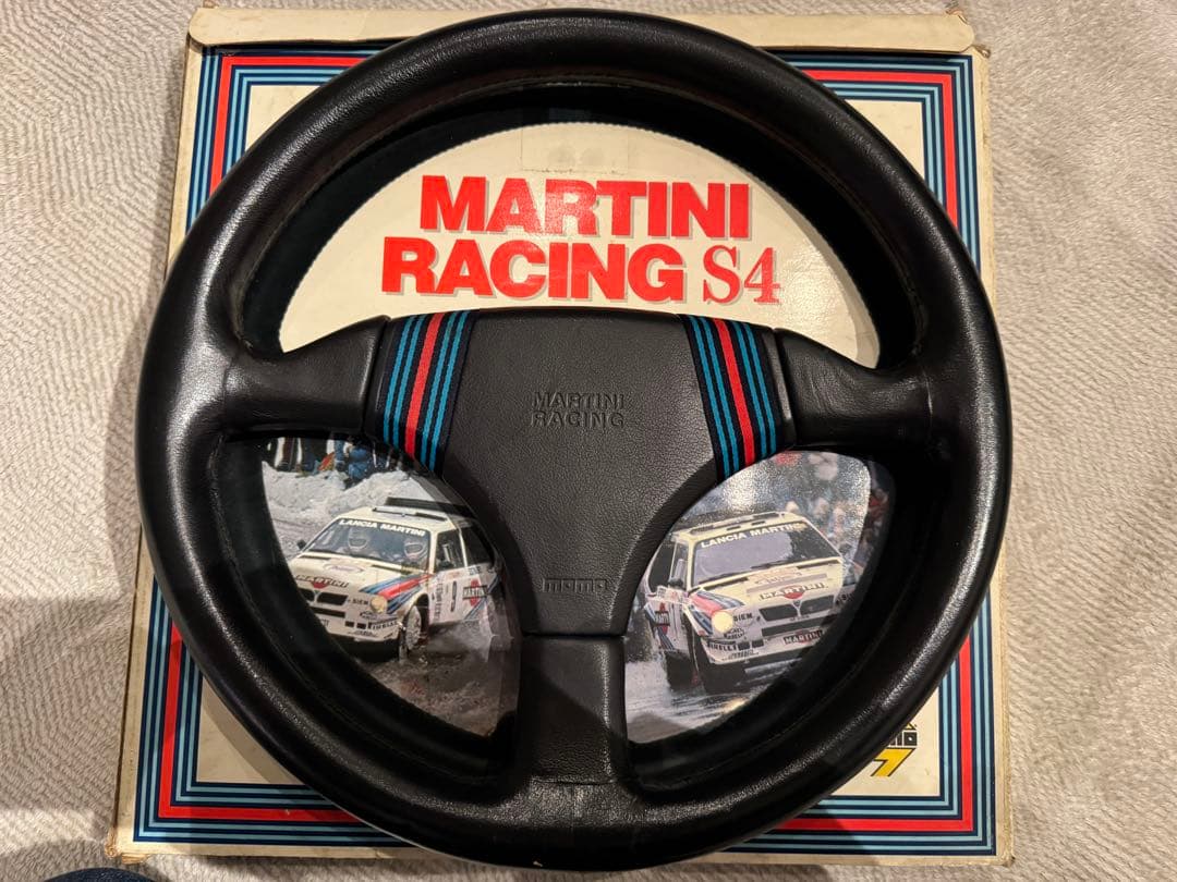 MOMO ステアリング マルティニレーシング S4 箱付 当時物