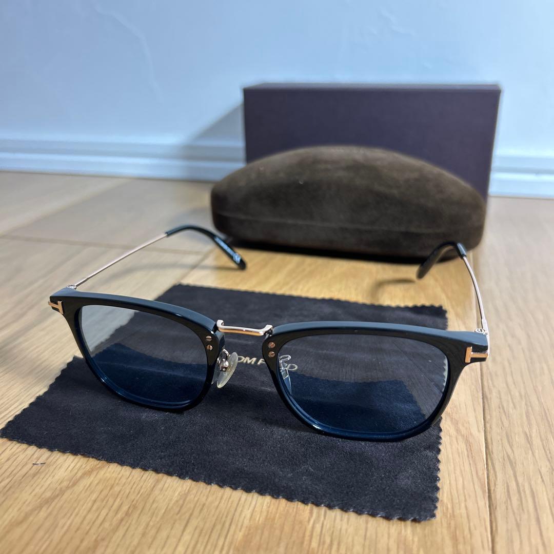 トムフォード サングラス TOM FORD TF672 01V
