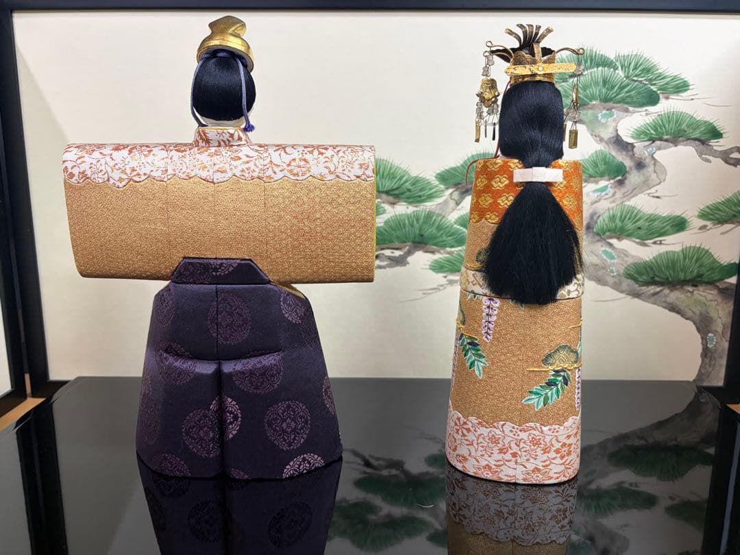 真多呂作 雛人形 親王飾り 木目込み 立雛 伝統工芸 木札付き 屏風 台付き