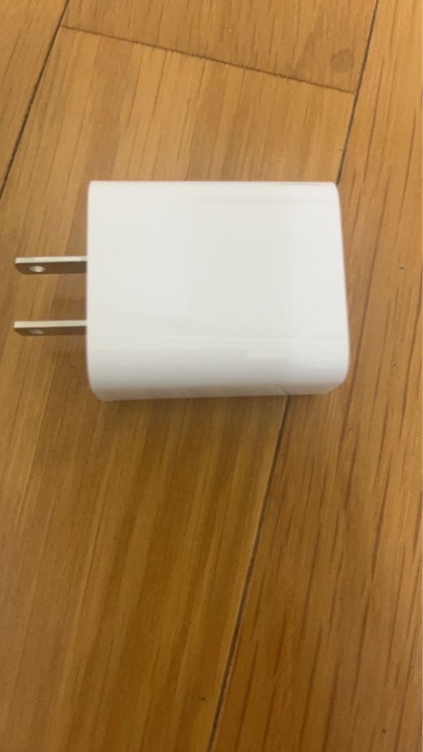 (フリーザ)iPadPro第4世代11インチ128GBWi‑Fi充電器付き