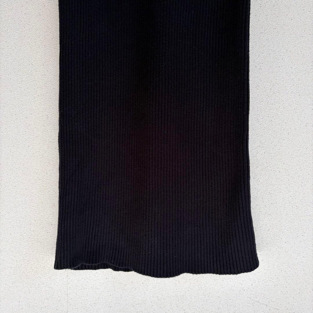 Glam Lips デコルテ CUTOUT ニット ワンピース　ブラック