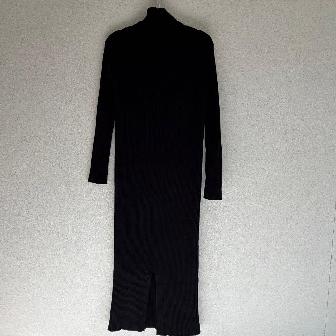 Glam Lips デコルテ CUTOUT ニット ワンピース　ブラック