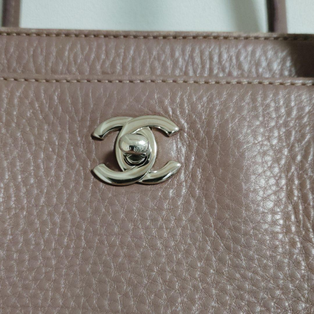 シャネル　ブラウン レザー ハンドバッグ