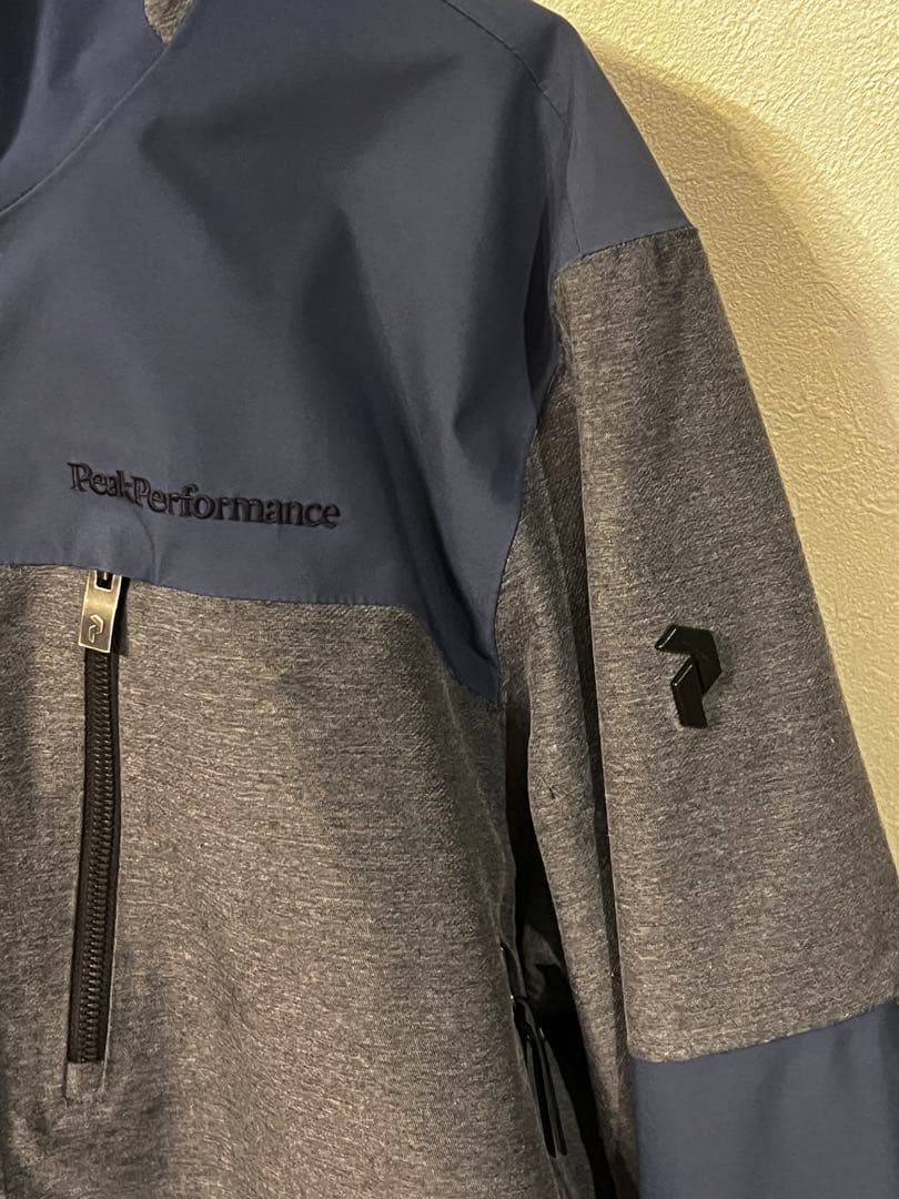 ピークパフォーマンス　スキーウエア　Mサイズ　クリーニング済み