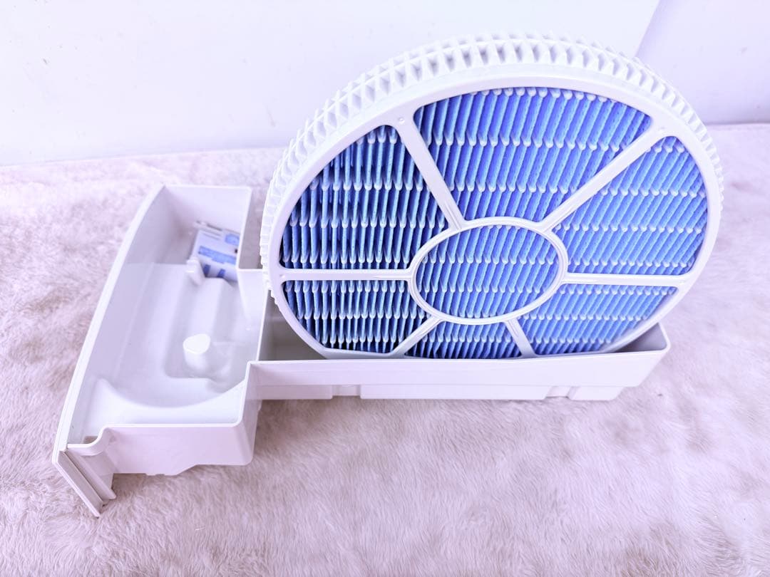 綺麗です♪ SHARP シャープ　KI-LS70-W 加湿空気清浄機