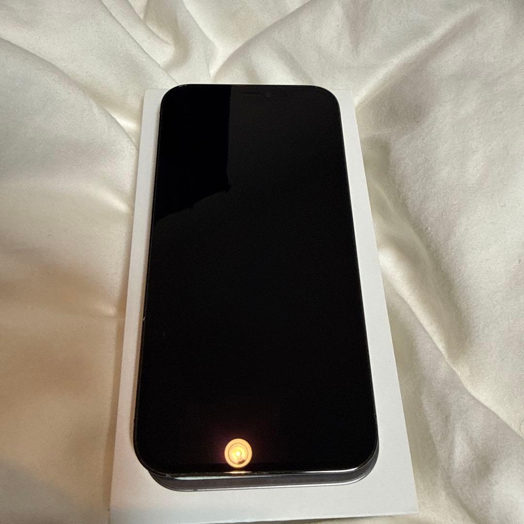 Apple iPhone 12 Pro グラファイト本体 バッテリー88%