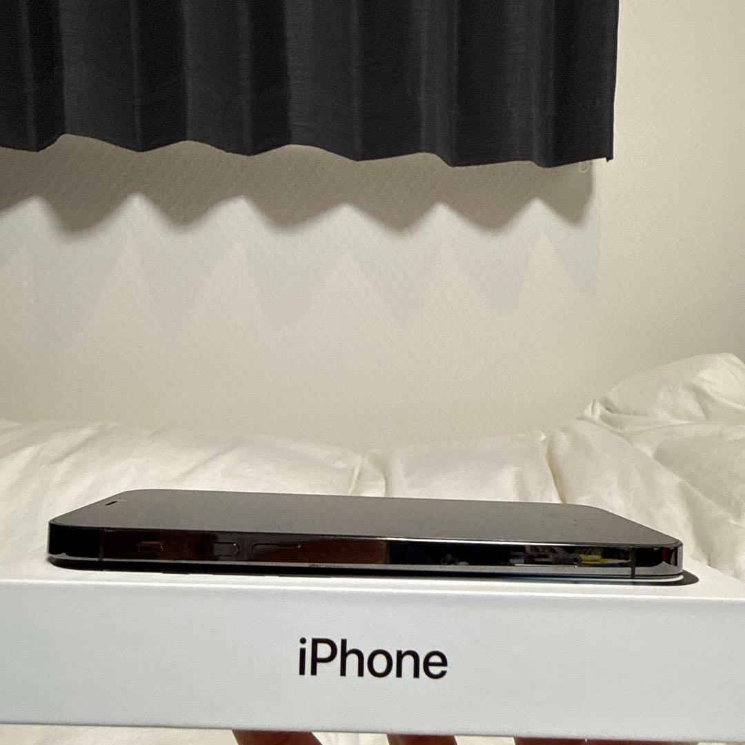 Apple iPhone 12 Pro グラファイト本体 バッテリー88%