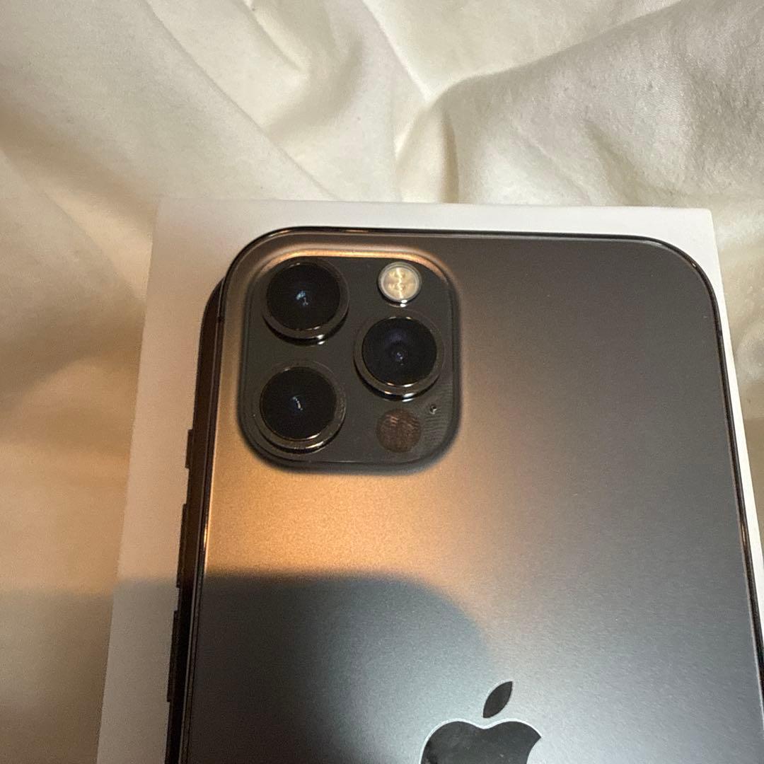 Apple iPhone 12 Pro グラファイト本体 バッテリー88%
