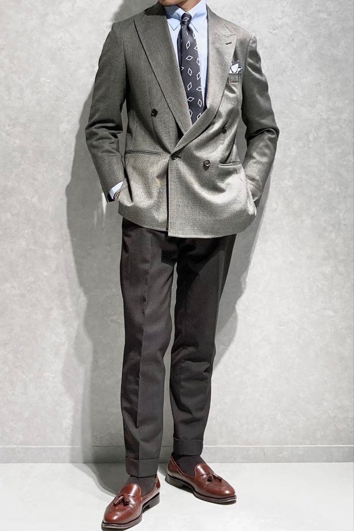 グリーンレーベルリラクシング　ダブルブレステッドスーツ