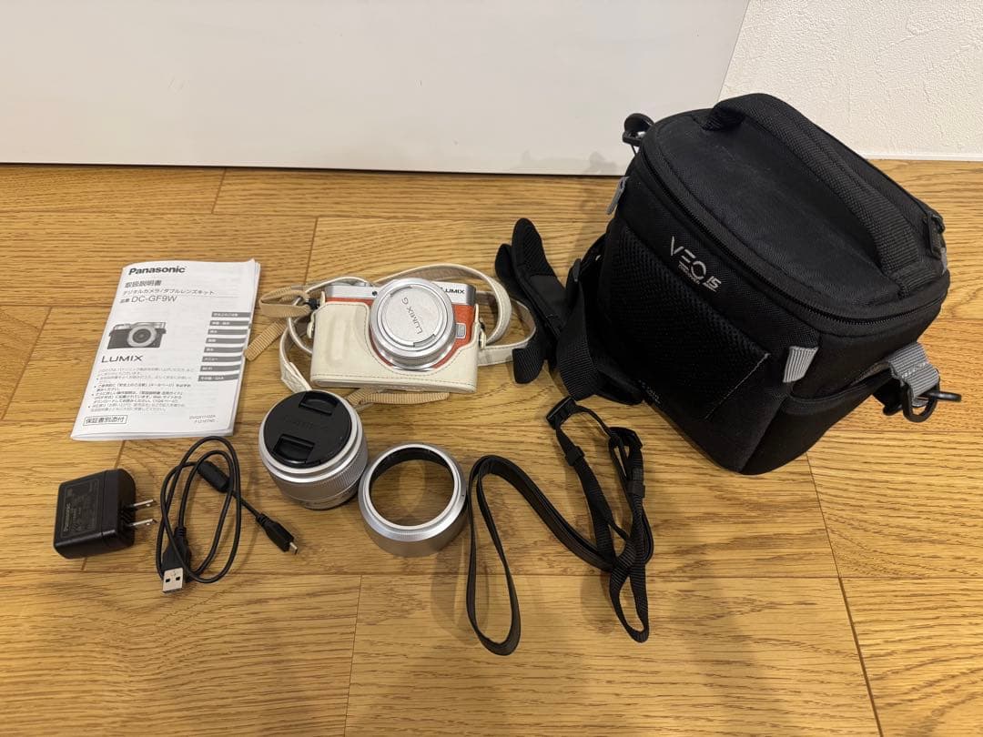 Panasonic LUMIX DC-GF9W ダブルレンズキット　ケース付