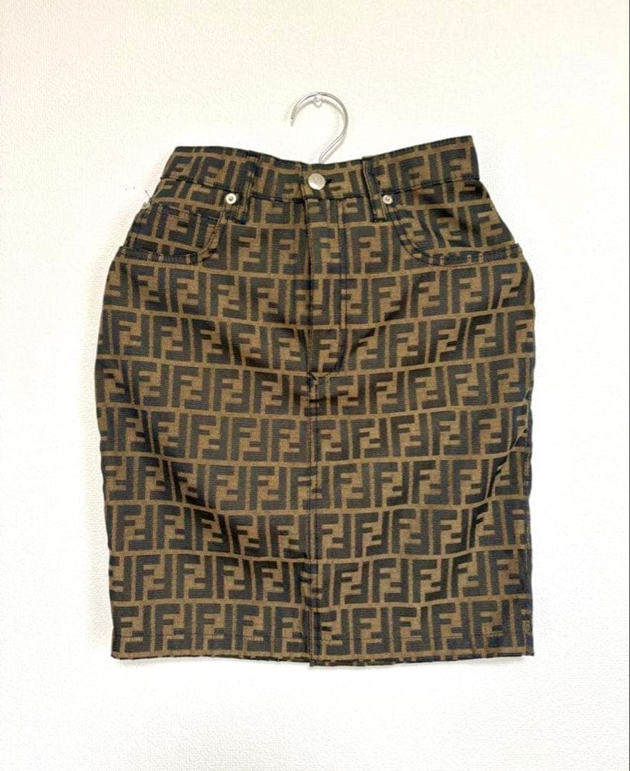 【正規品】FENDI♡タイトスカート24時間以内に発送