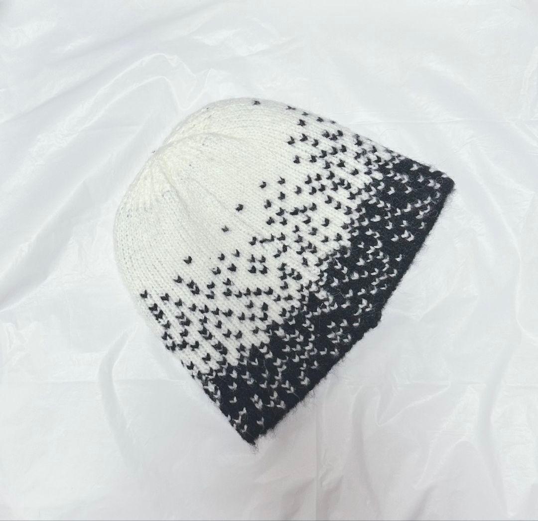 CHANEL グラデーションニットビーニー