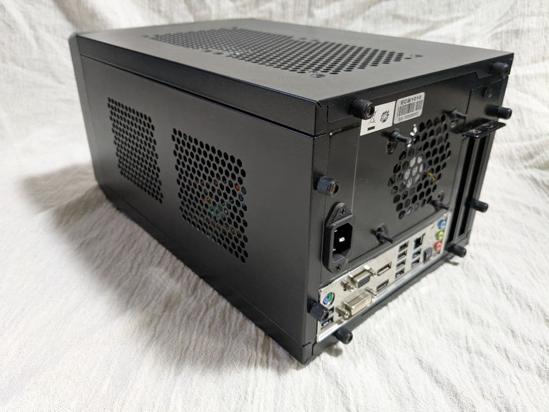 キューブ型Mini-ITX自作PC　Core i5-4570S