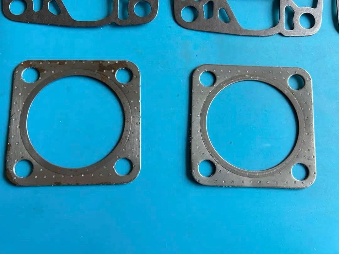 スズキ　GT380 純正「ベッドガスケットセット」