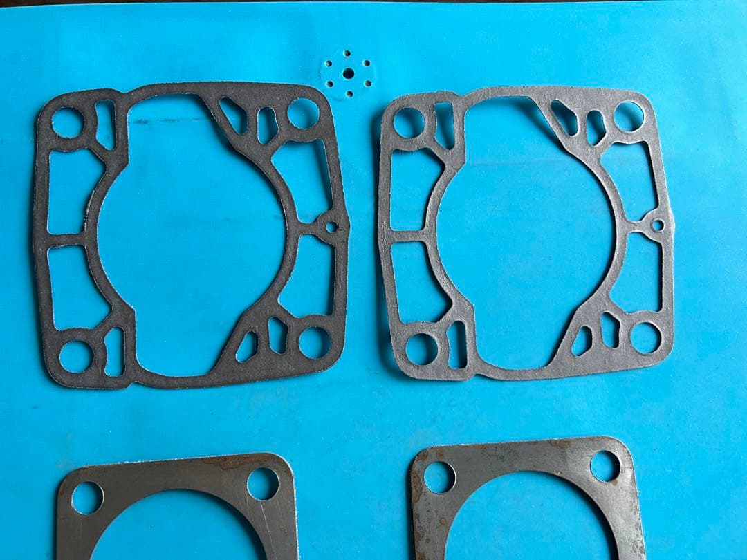 スズキ　GT380 純正「ベッドガスケットセット」