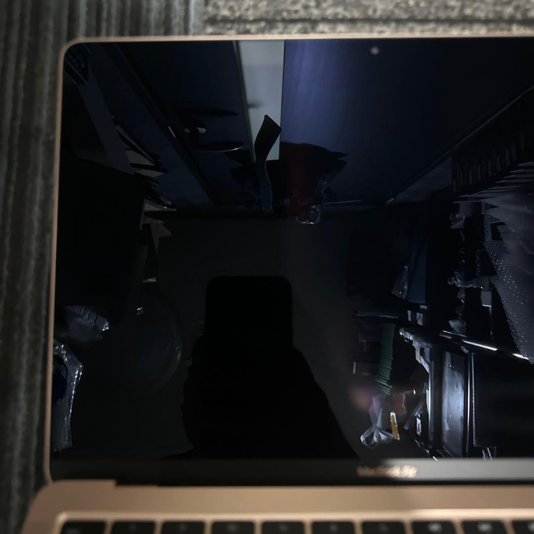 MacBook Air 2020 13インチ M1 8GB 256GB 10