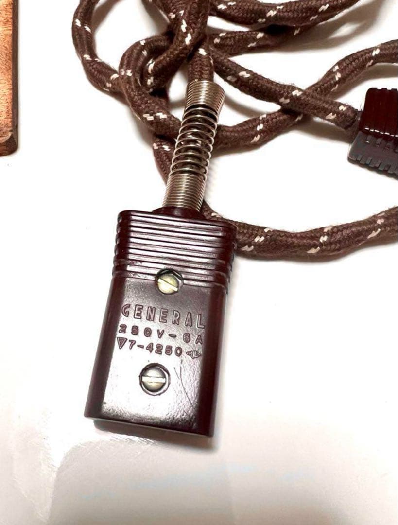 ゼネラル アイロン EI-1100 木箱付き Retrô