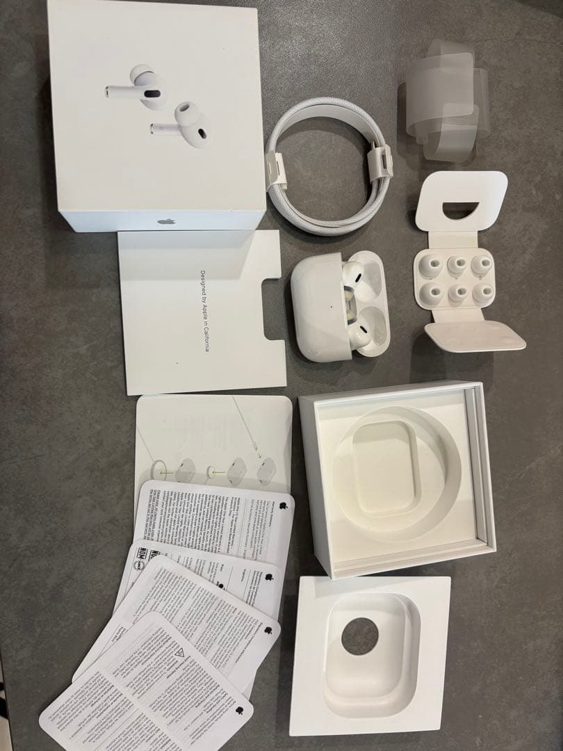 【純正品ほぼ新品】AirPods Pro2 AppleCare＋付