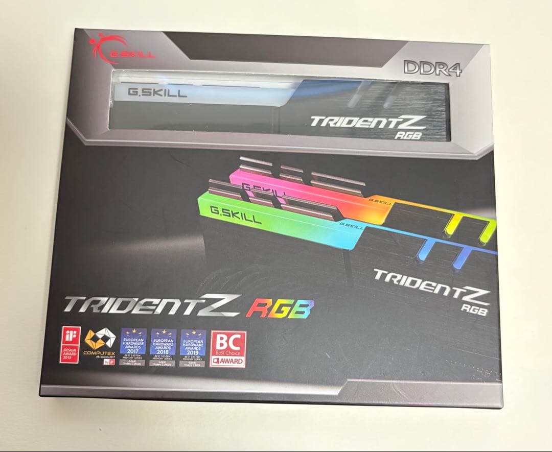 G.SKILL Trident Z RGB DDR4メモリ16GB（8GB×2）