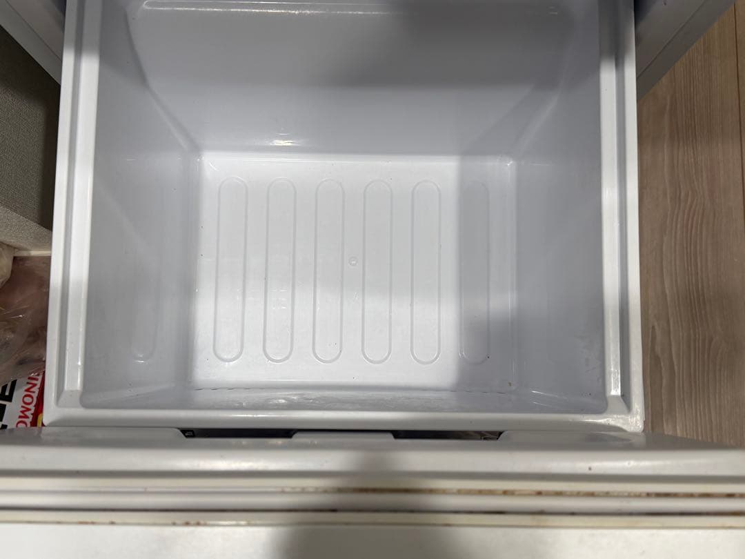 シャープ　ノンフロン冷凍冷蔵庫　SJ-D15G-W