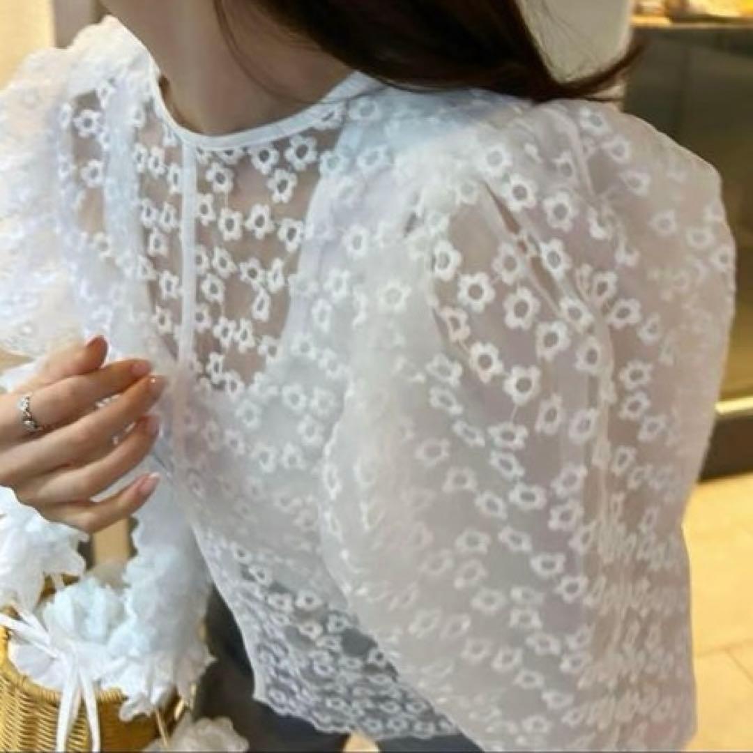 トップス Bibiy. DALLIAFLOWERTOP