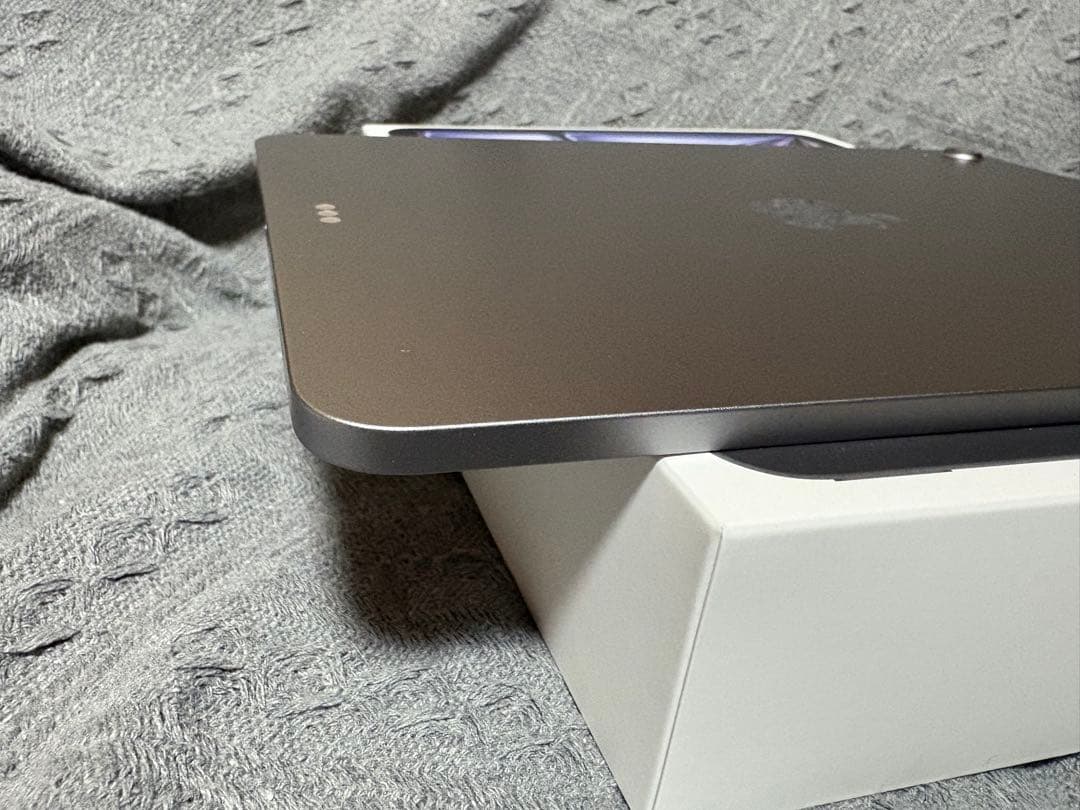 Apple iPad Air M2 128GBスペースグレー 本体