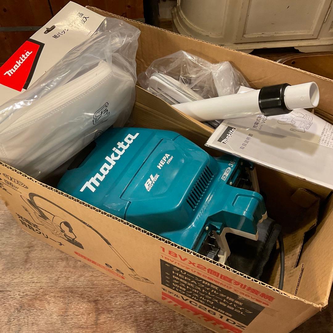 未使用 極美品！18V+18V=36V 充電式背負クリーナ VC261DZ