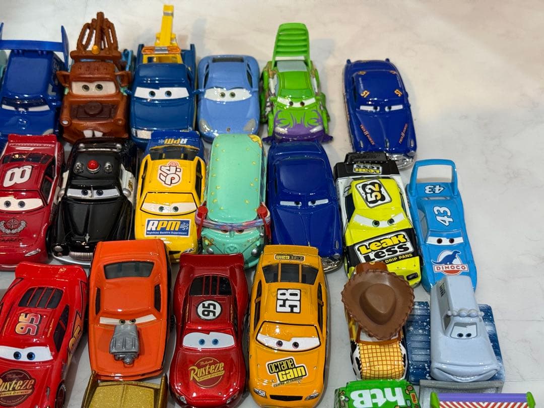 み*い様 カーズ ミニカー 36台セット ジャンク