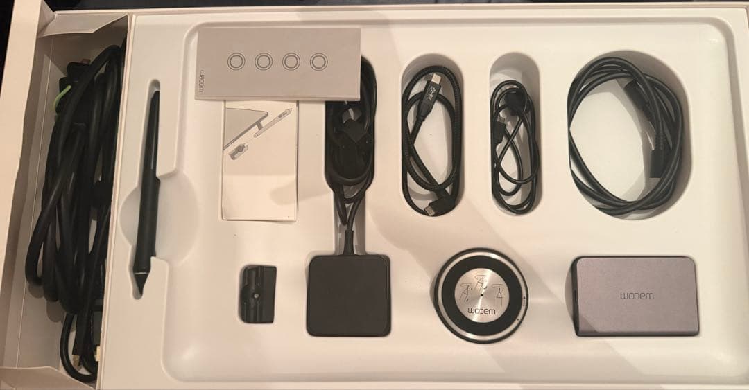 液タブ・ペンタブ WACOM DTH-1620/AK0