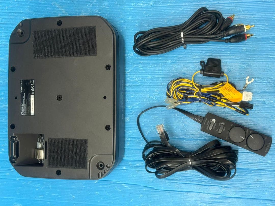 TS-WX140DA カロッツェリア　パワードサブウーファー 　動作品