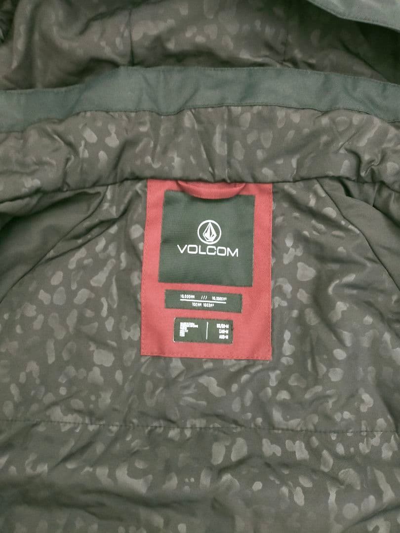 volcom スノーボードウェアセット（ジャケット・パンツ）