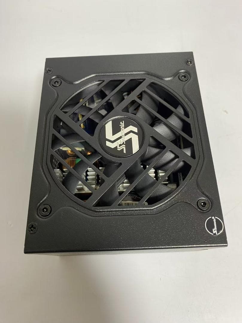 ほぼ新品 Seasonic SGX-550 SFX電源 80PLUS GOLD