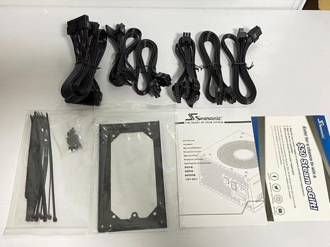 ほぼ新品 Seasonic SGX-550 SFX電源 80PLUS GOLD