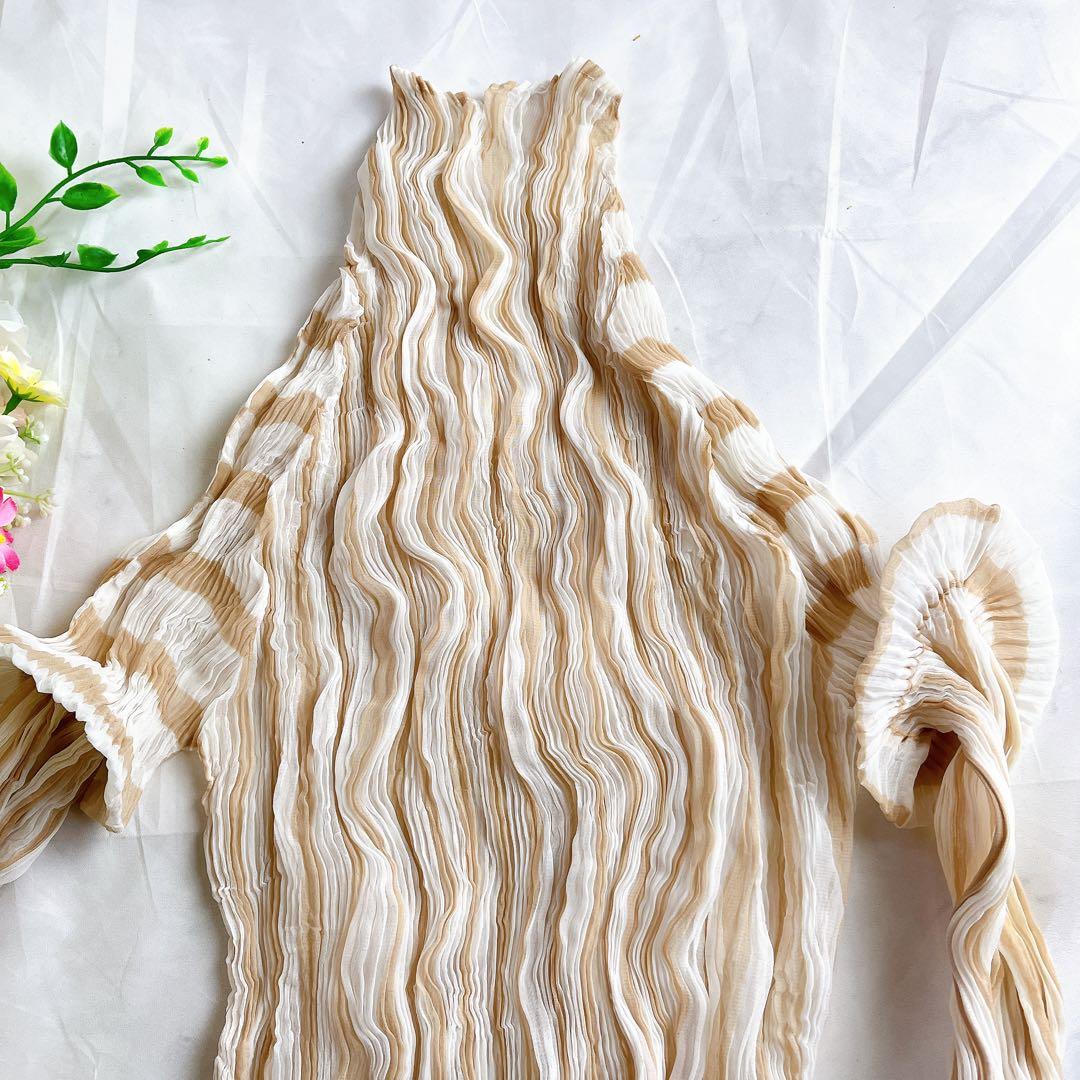 美品✨希少・変形 イッセイミヤケ ボーダー プリーツトップス ベージュ×ホワイト