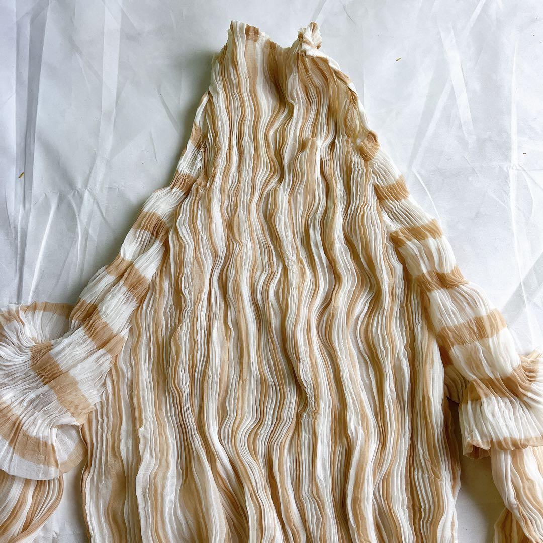 美品✨希少・変形 イッセイミヤケ ボーダー プリーツトップス ベージュ×ホワイト