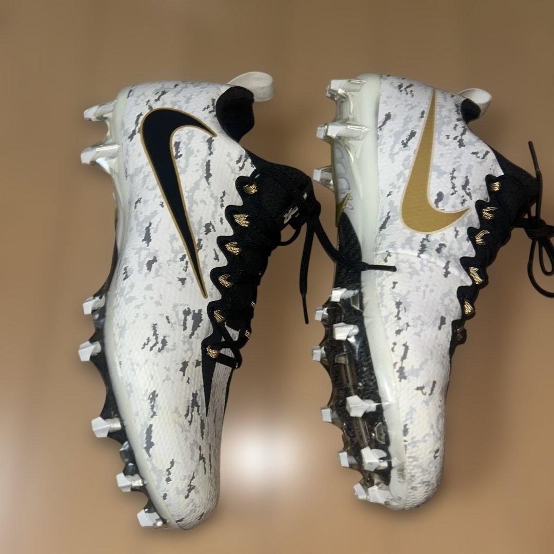 ナイキアメフトスパイク