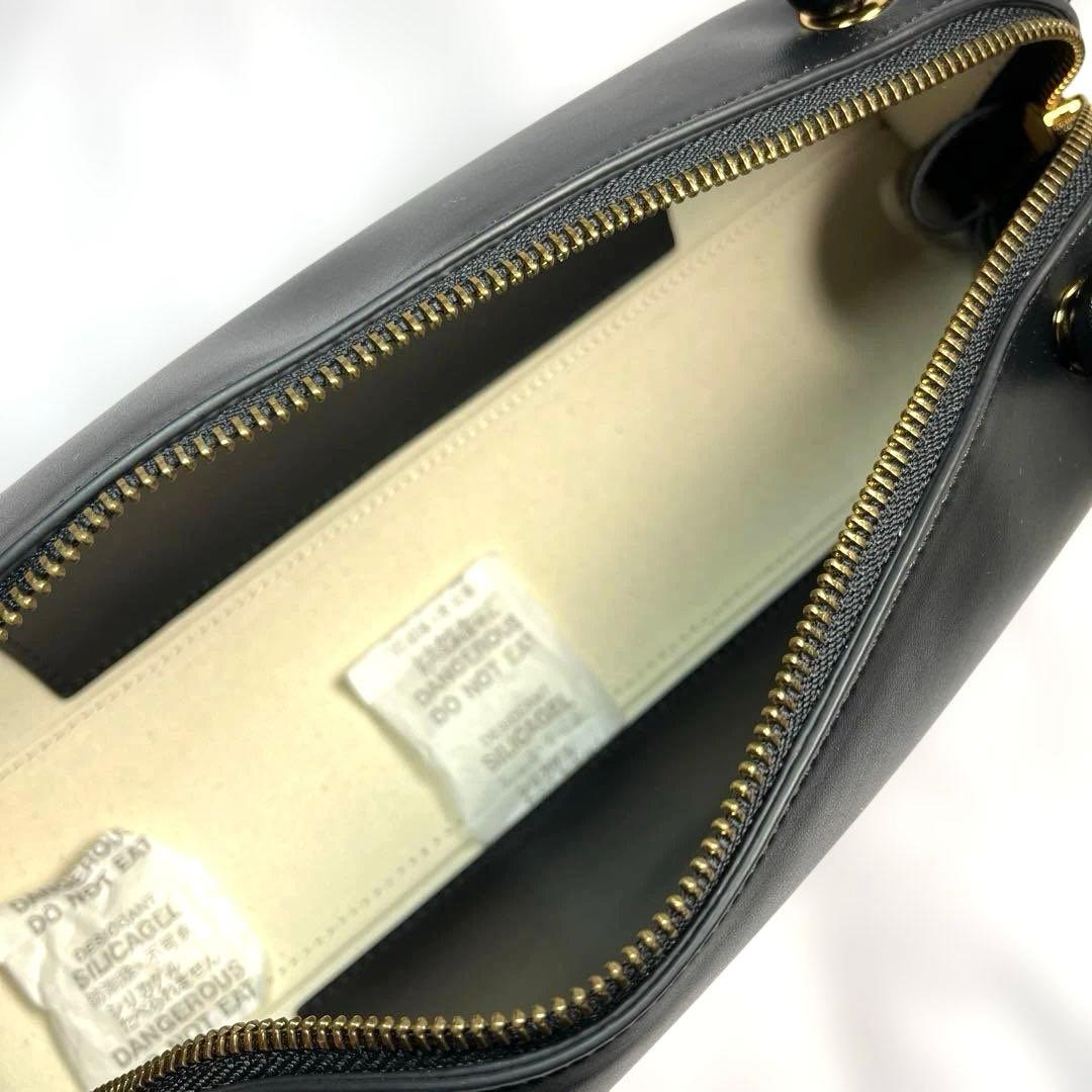 ROPE ロペ　ショルダーバッグ　ハンドバッグ　肩掛け　ブラック　レザー