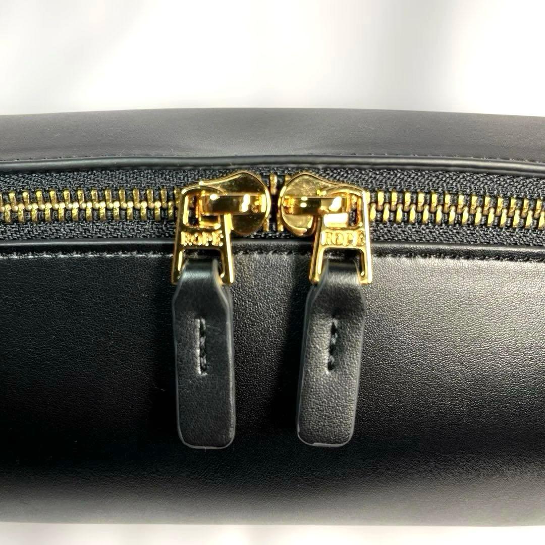 ROPE ロペ　ショルダーバッグ　ハンドバッグ　肩掛け　ブラック　レザー