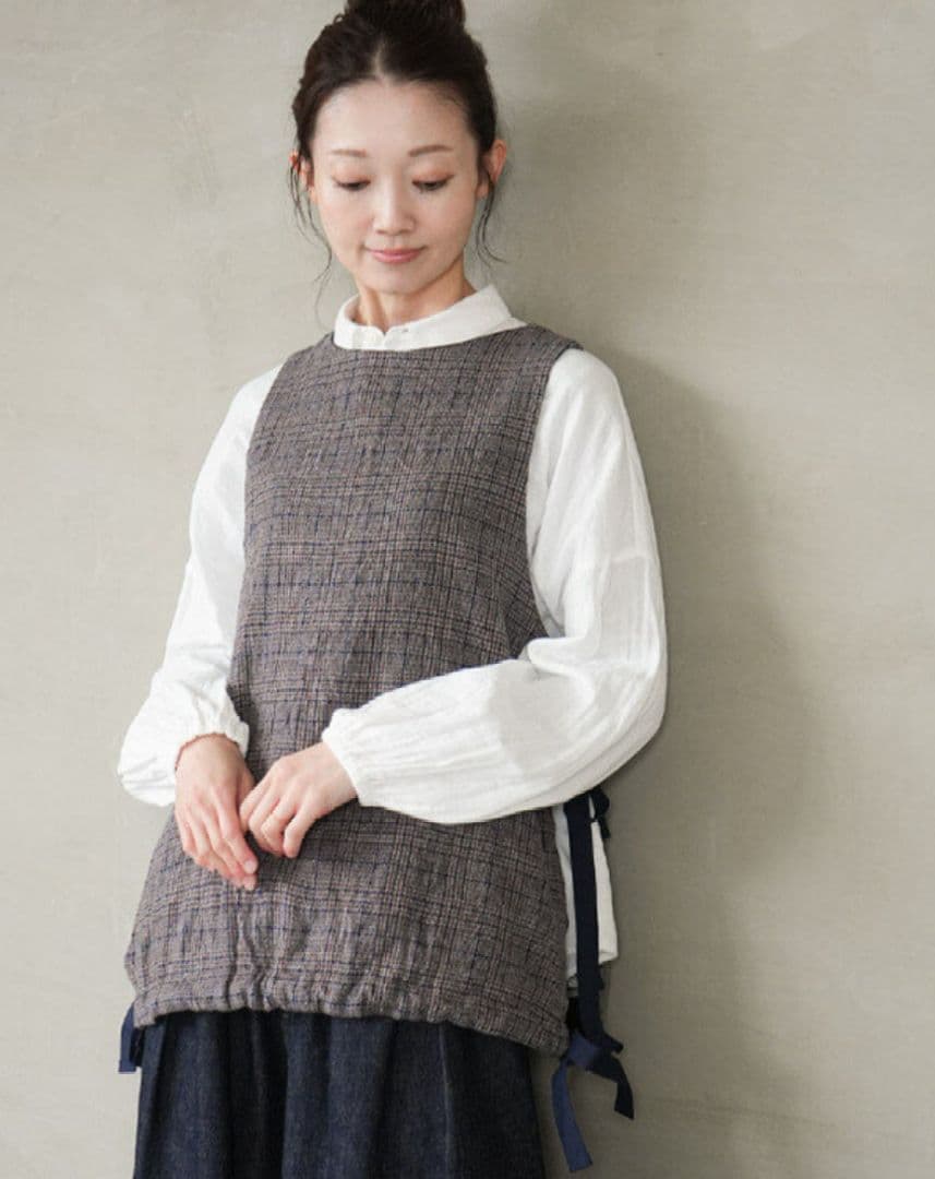 ヴェリテクール　グレンチェックリバーシブルベスト　vc-2806　試着のみ