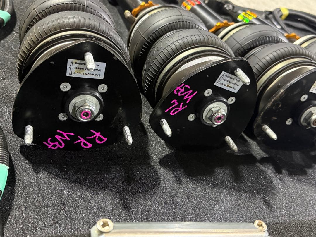 NISSAN DBA-YV37用 AIR FORCE エアサスペンション